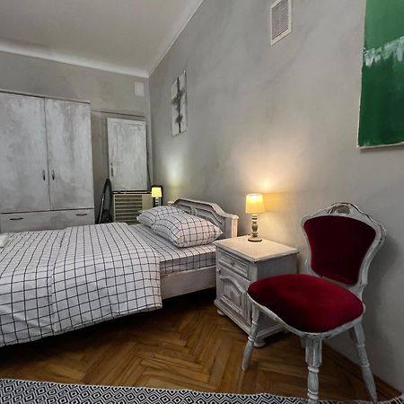 Loft-Style Apt On Virmenska Str إلفيف المظهر الخارجي الصورة