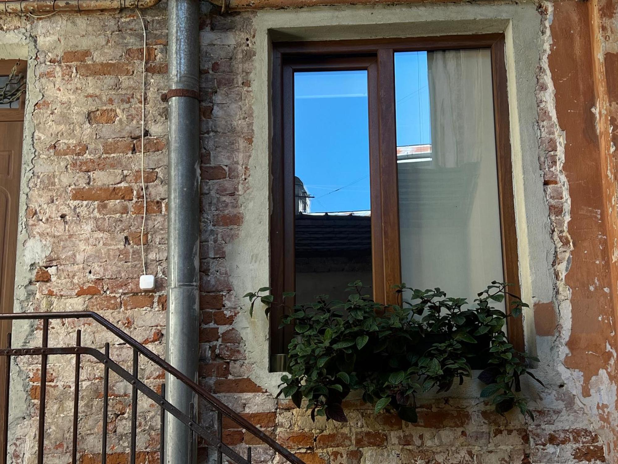 Loft-Style Apt On Virmenska Str إلفيف المظهر الخارجي الصورة