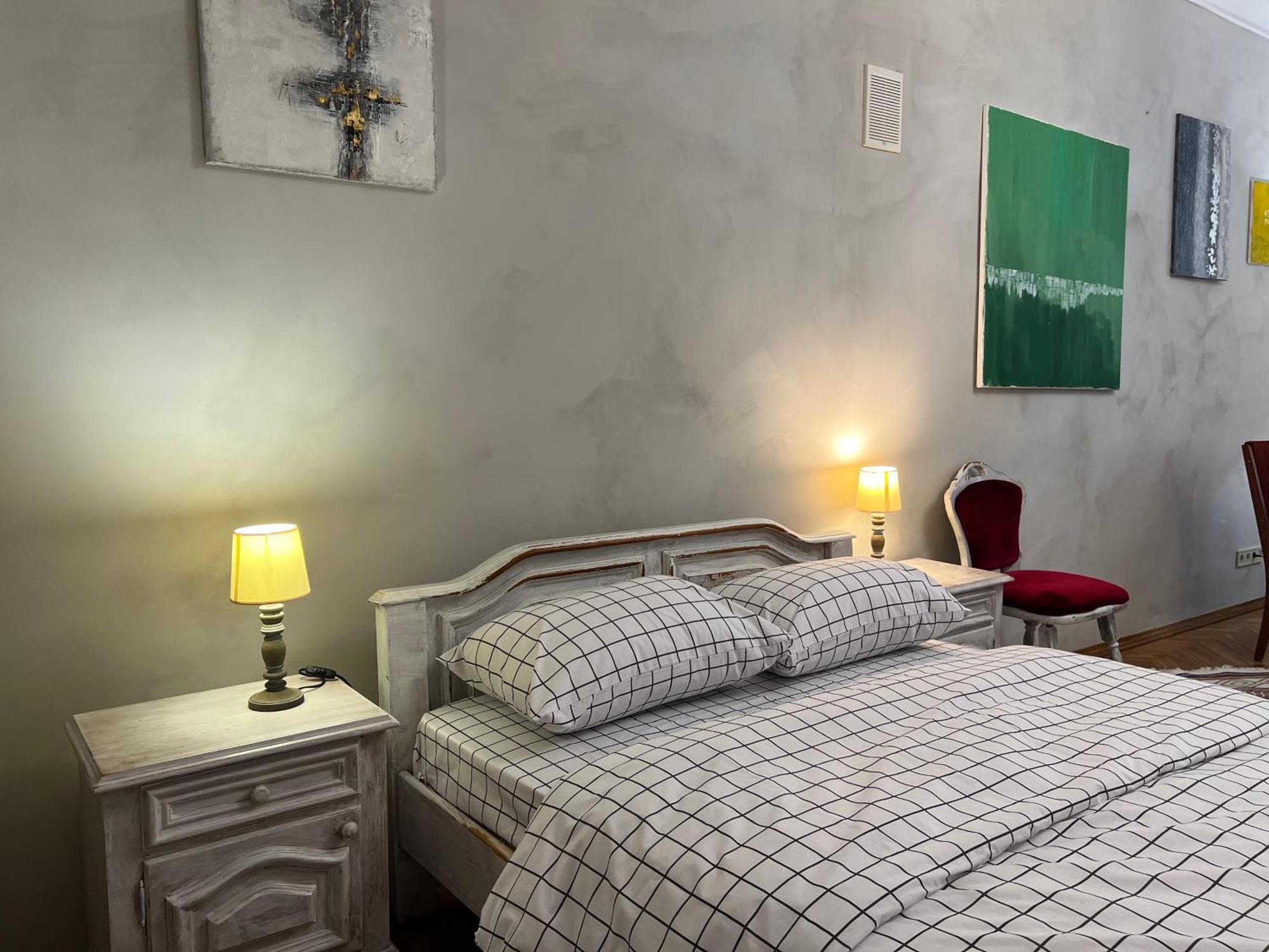 Loft-Style Apt On Virmenska Str إلفيف المظهر الخارجي الصورة