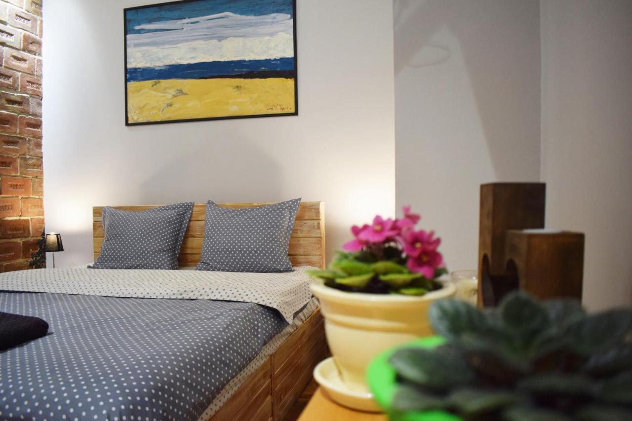 Loft-Style Apt On Virmenska Str إلفيف المظهر الخارجي الصورة